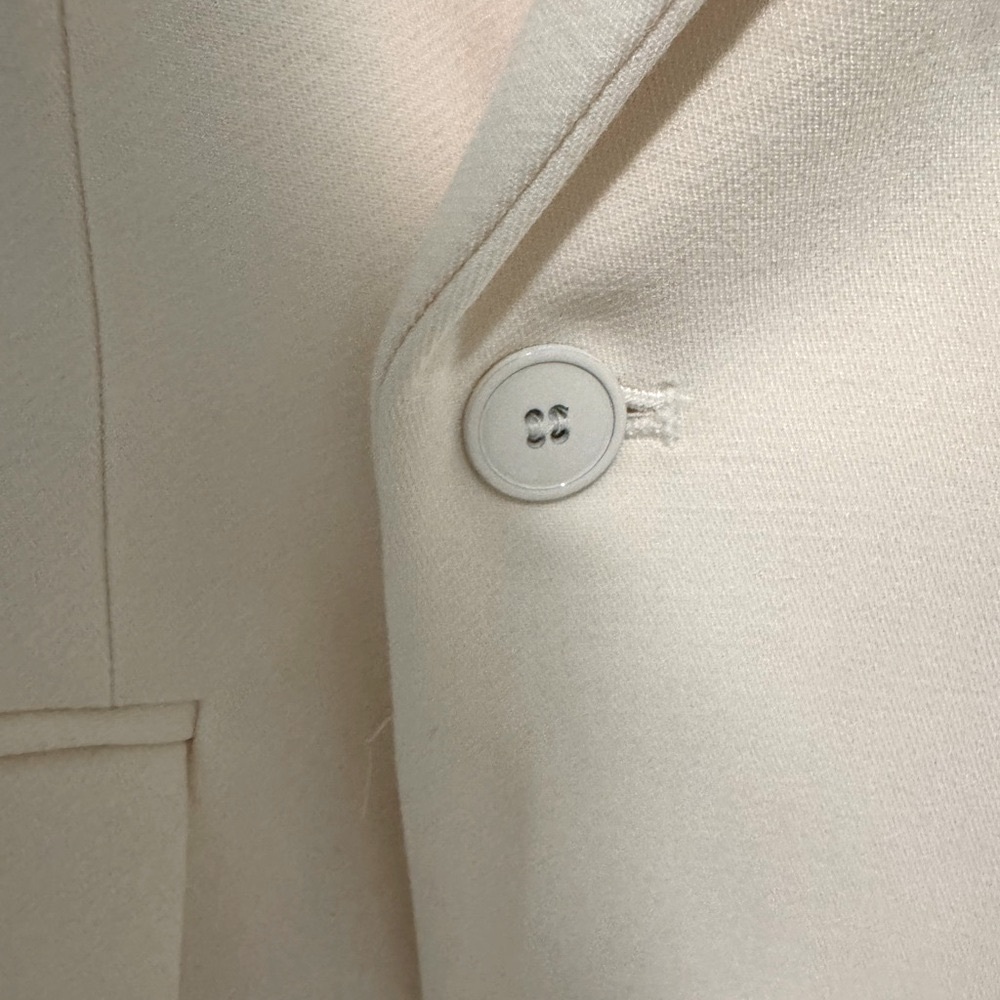 Club Monaco Cream Women’s Tuxedo Blazer - Picture 3 of 7